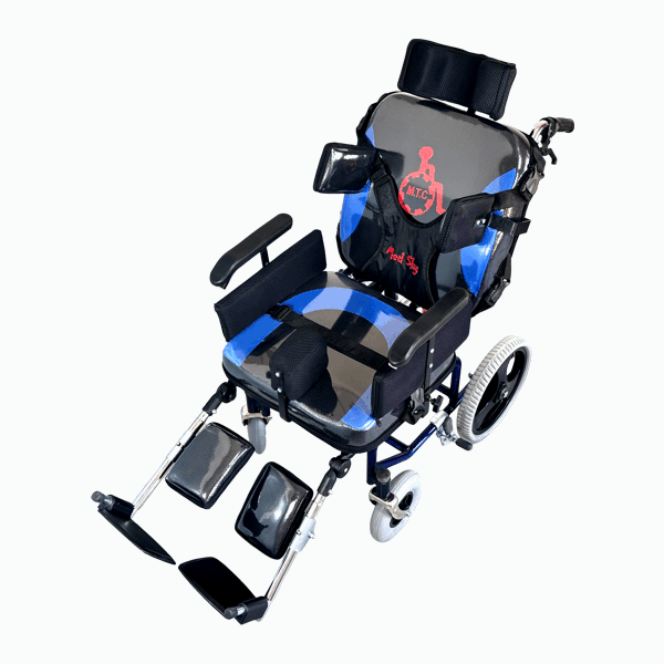 با لاستیک های مشکی- رنگ لاستیکها در عکس مغایرت دارد